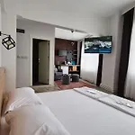 Social House