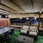 Social House