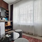 Social House