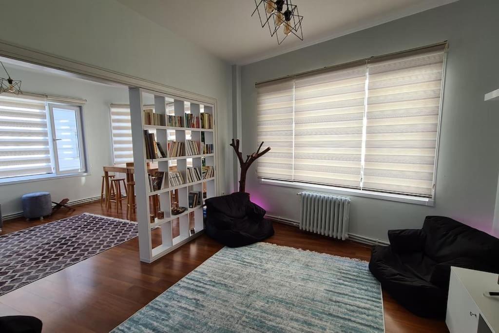 Social House Appartamento Provincia di Istanbul